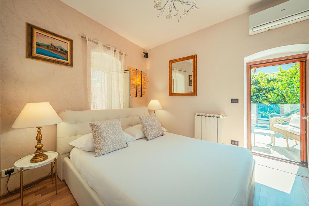 טאורמינה Private Villa At Villa Al Duomo מראה חיצוני תמונה